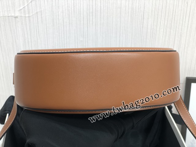 Celine專櫃2023新款經典凱旋門Logo大月餅包斜挎女包 賽琳OVAL CUIR TRIOMPHE大光滑牛皮革橢圓形手袋 sldj2260